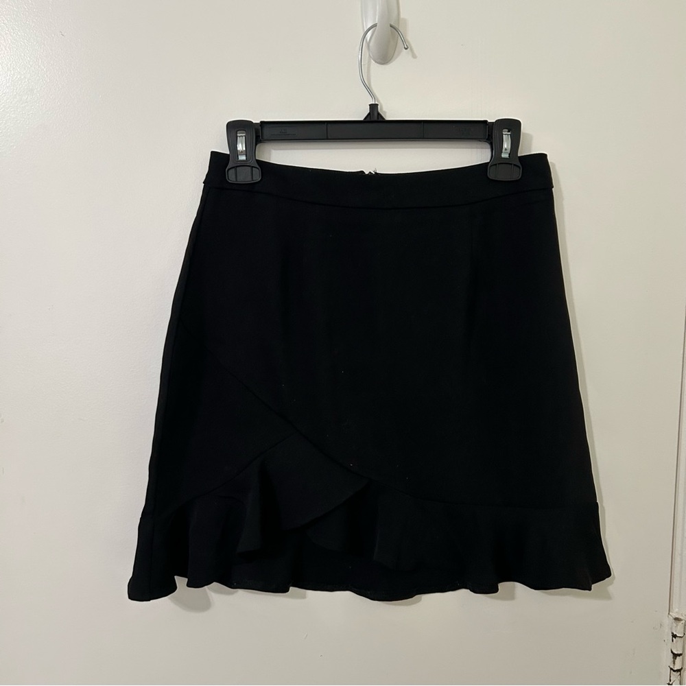 Superdown | Women’s Black Mini Skirt with Ruffle Hem | Size Small
